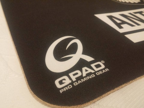 QPAD - Tapis de souris Gaming CT Collector Crâne - flash vidéo