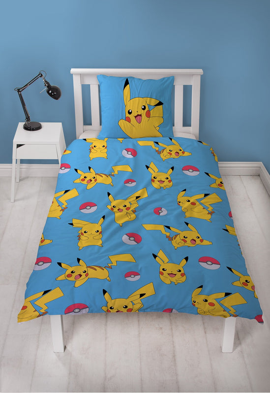 Pokémon - Parure de lit en microfibre Pikachu et Starter 4G (140x200cm + 63x63cm)