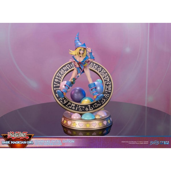 First 4 Figures - Yu-Gi-Oh! - Magicienne des Ténébres Pastel Statue Edition Standard 30cm - flash vidéo