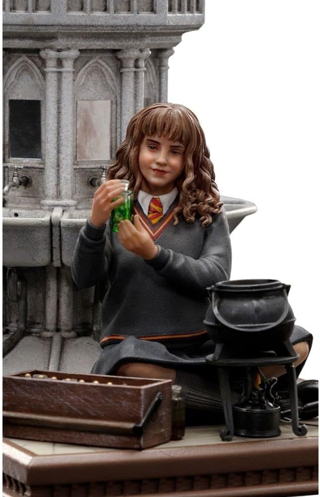 Iron Studios - Deluxe Arts Scale 1/10 - Harry Potter and the Chamber of Secrets - Hermione Granger Polyjuice Statue 14cm - flash vidéo