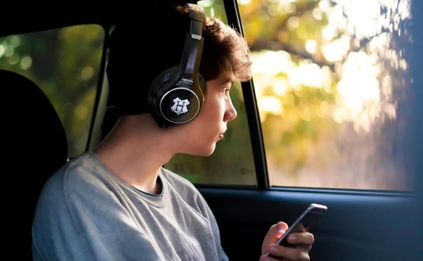 Harry Potter - Écouteurs Bluetooth pour enfants Blasons des Maisons de Poudlard - flash vidéo
