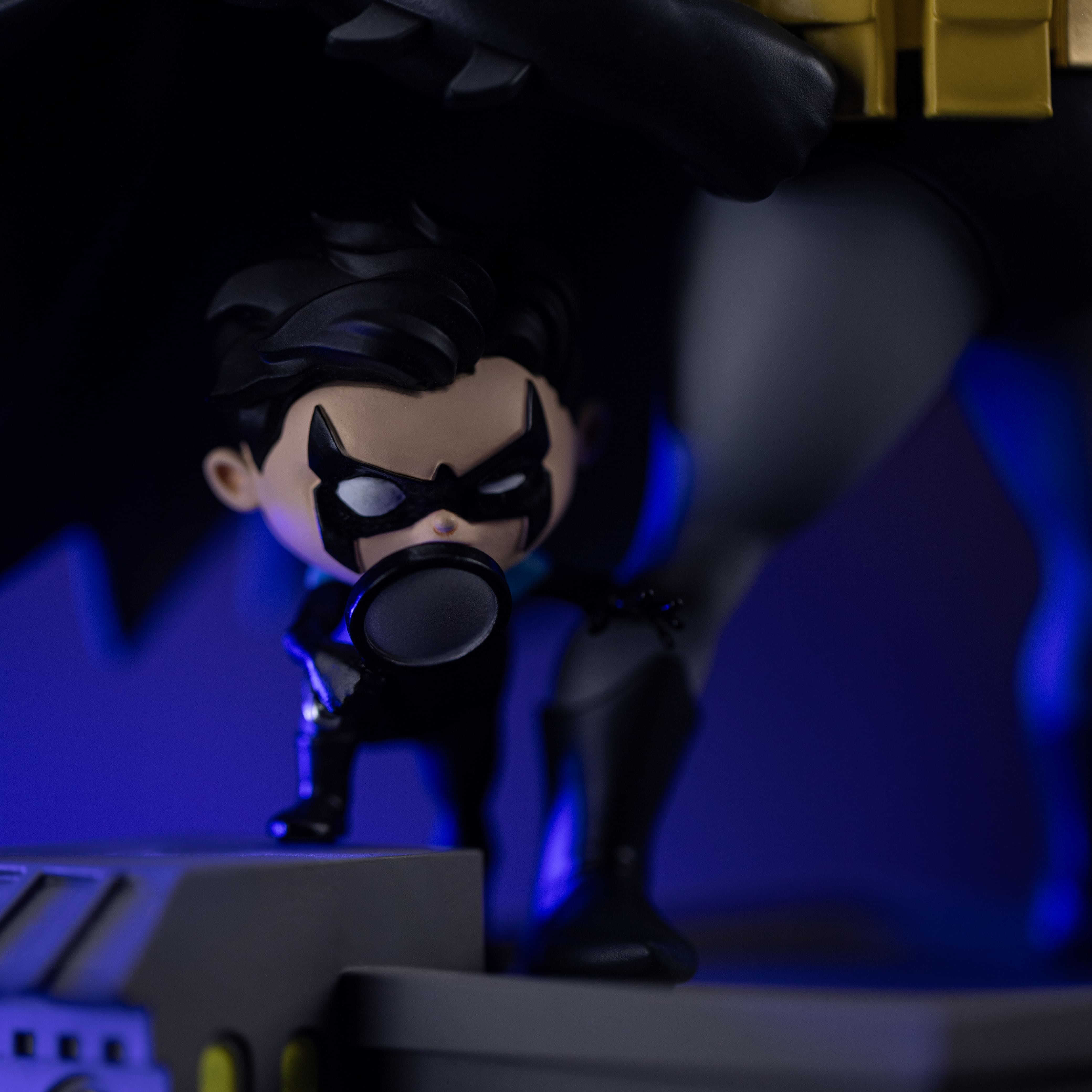 Iron Studios - Animated Icons - DC Comics - Bat Family Statue 18cm - flash vidéo