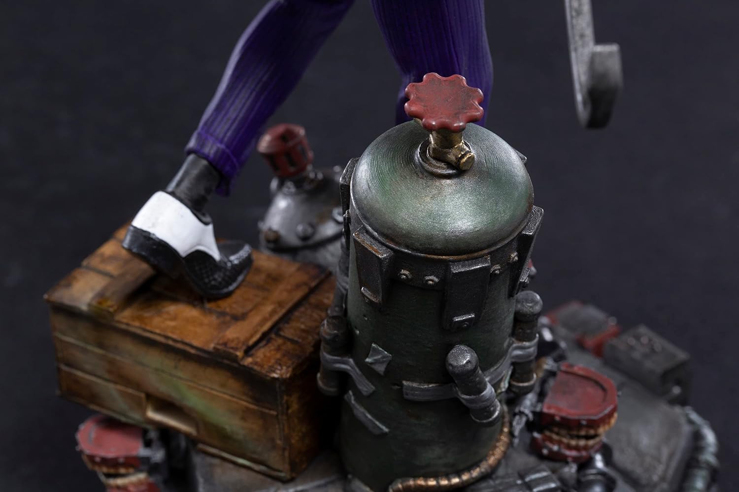 Iron Studios - Arts Scale 1/10 - DC Comics - The Joker Statue 23cm - flash vidéo