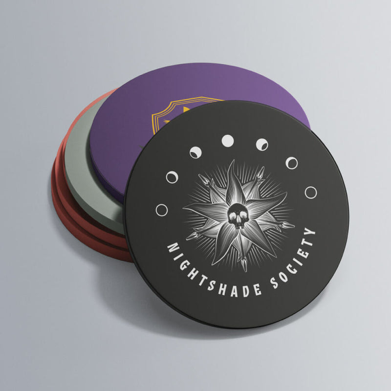 Netflix - Mercredi - Dessous de verre - Société de l'ombre de la nuit
