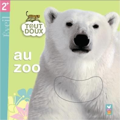 Tout doux ; au zoo