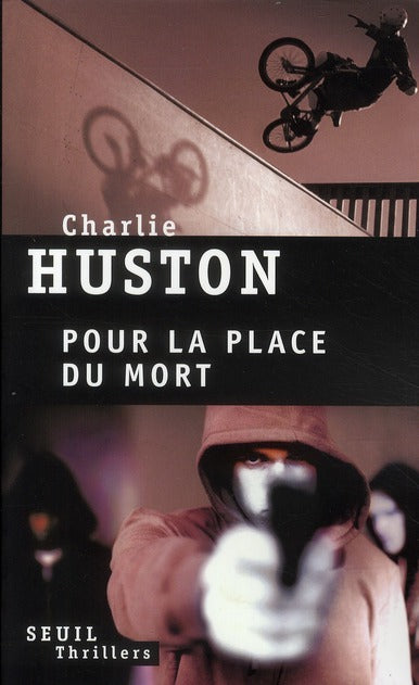 Pour la place du mort