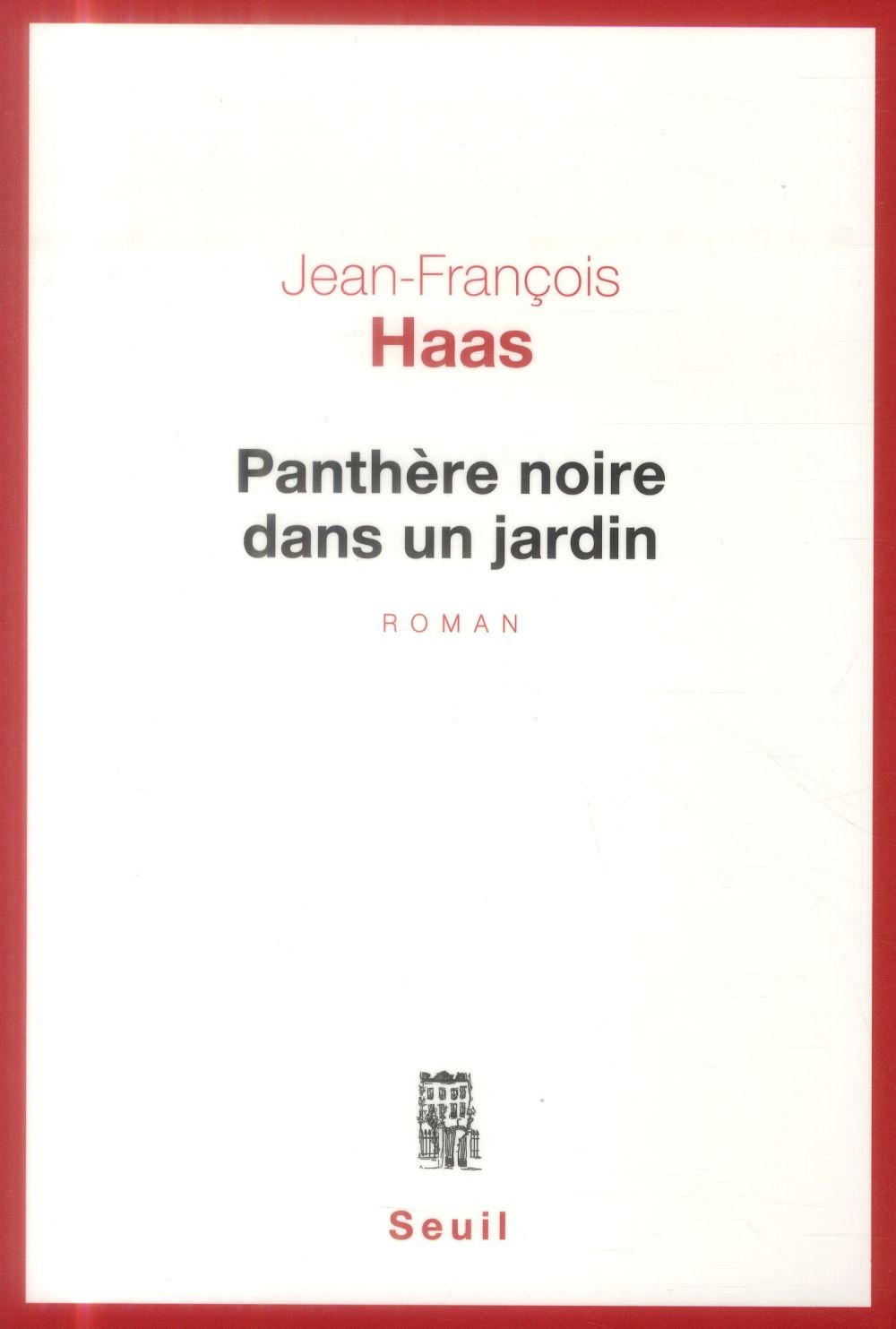 Panthère noire dans un jardin