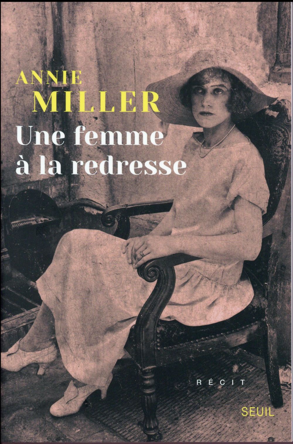 Une femme à la redresse - flash vidéo