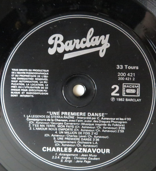 Charles Aznavour – Une Première Danse [Vinyle 33Tours] - flash vidéo