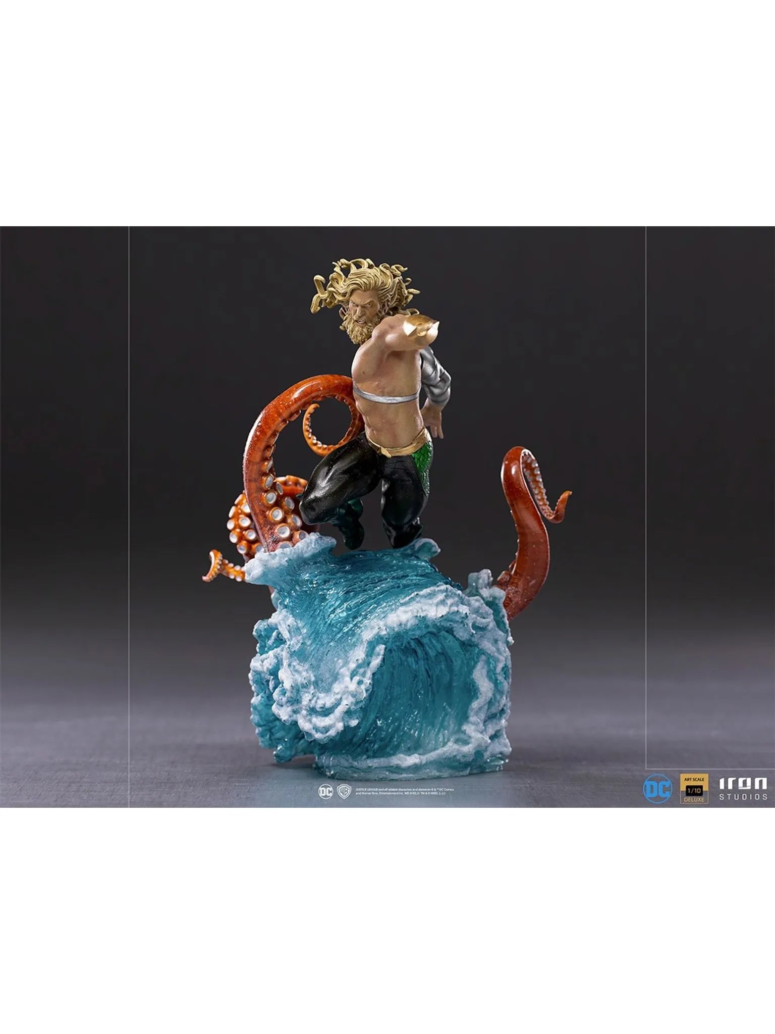 Iron Studios - Deluxe Arts Scale 1/10 - DC Comics - Aquaman Statue 26cm - flash vidéo