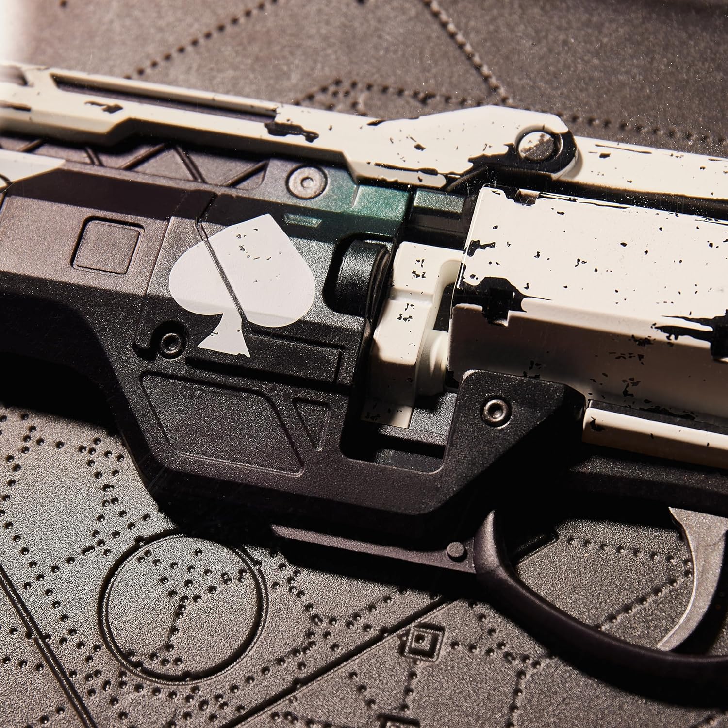 Numskull - Destiny - Réplique d'arme exotique Ace of Spades - 30cm - flash vidéo