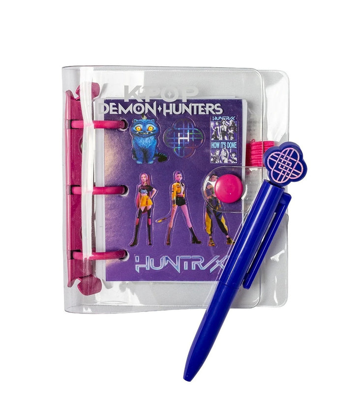 KPop Demon Hunters - Petit carnet avec stylo et autocollants Huntrix