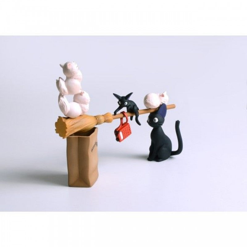 BOÎTE DE FIGURINES JIJI - KIKI LA PETITE SORCIÈRE