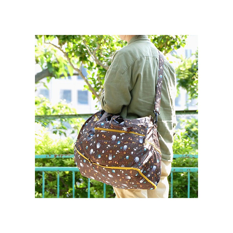 BOSTON BAG TOTORO FEUILLES - MON VOISIN TOTORO