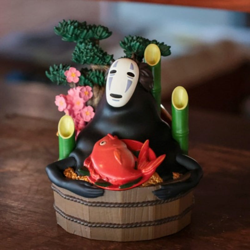 Ghibli - Le Voyage de Chihiro - Diorama Sans-Visage Bassine d’Or et Bambous