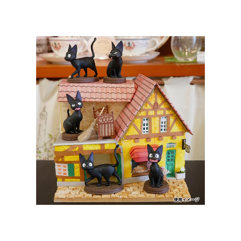 POSE COLLECTION ASSORT. DE 6 FIGURINES JIJI – KIKI LA PETITE SORCIÈRE