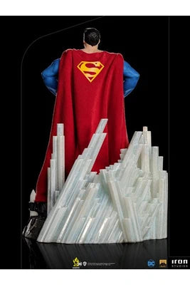 Iron Studios - Deluxe Arts Scale 1/10 - DC Comics - Superman Unleashed Statue 26cm - flash vidéo