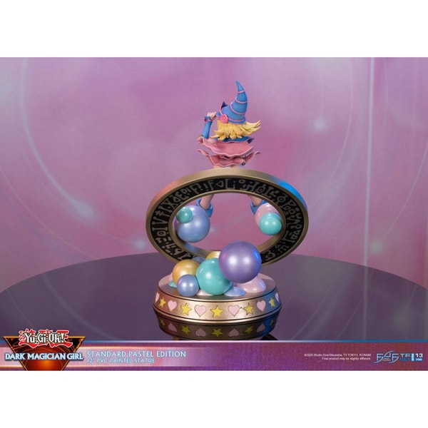 First 4 Figures - Yu-Gi-Oh! - Magicienne des Ténébres Pastel Statue Edition Standard 30cm - flash vidéo