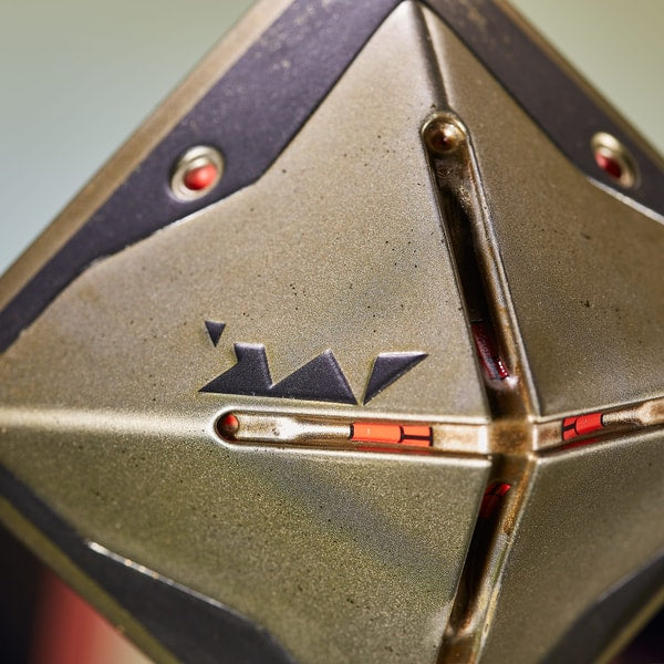 Destiny 2 - Réplique officielle du Spectre Exotique - Coque de Tyran - flash vidéo