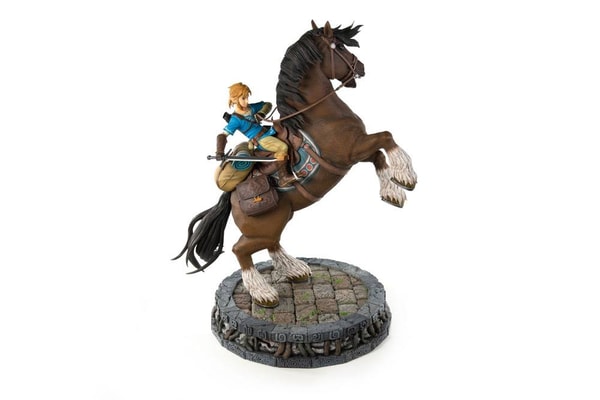 First 4 Figures - The Legend of Zelda : Breath of the Wild - Link à dos de cheval Statue Edition Standard 56cm - flash vidéo