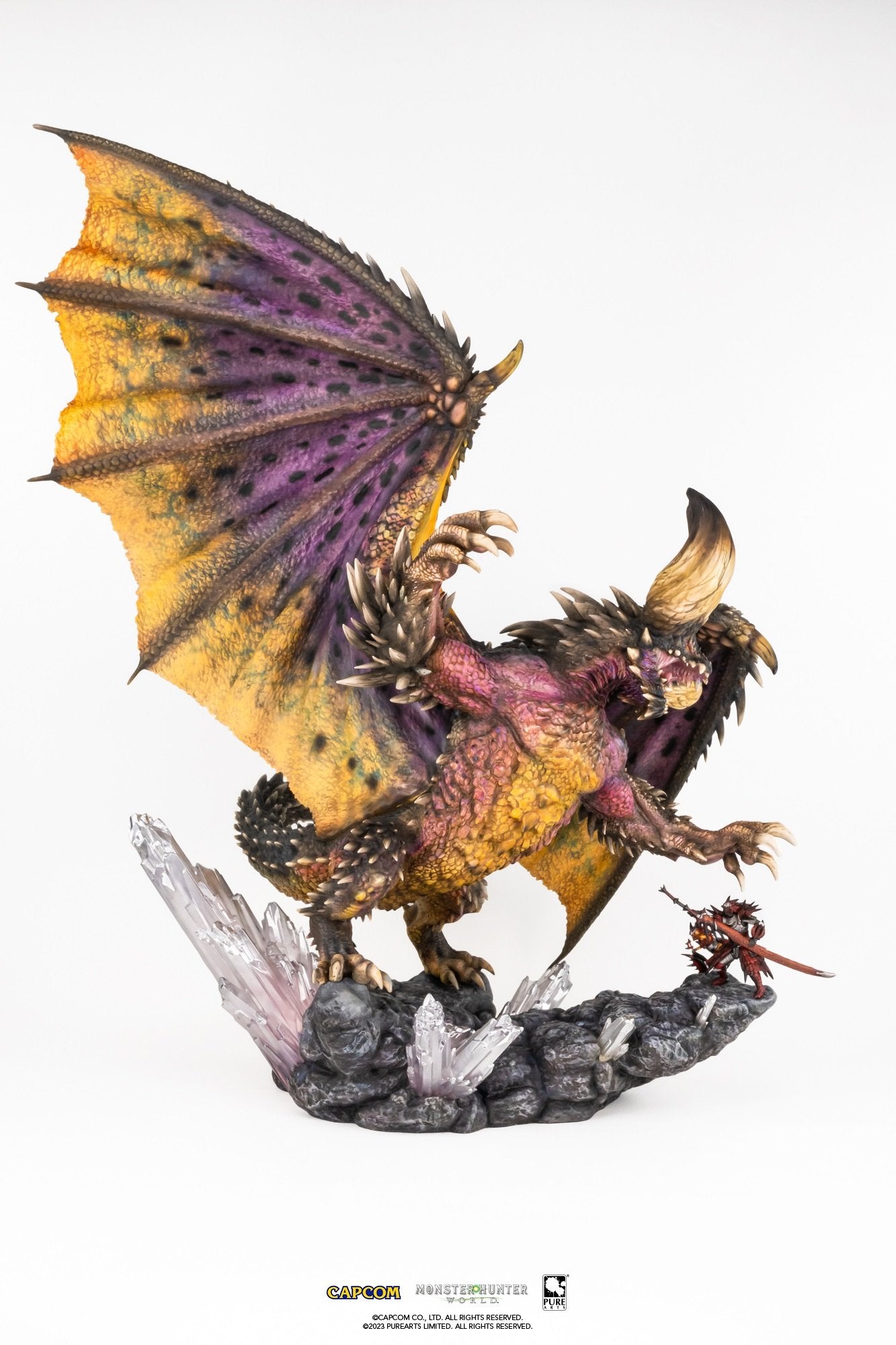 PureArts - 1:26 Scale Statues - Monster Hunter World - Nergigante Statue 76cm - flash vidéo