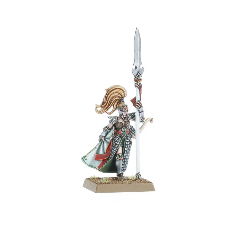 Suivante de la Reine Éternelle