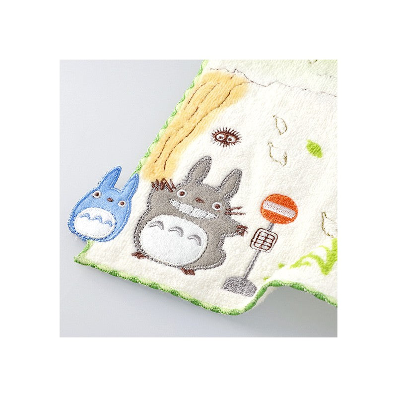 MINI SERVIETTE COURSE DU CHATBUS 25X25CM - MON VOISIN TOTORO