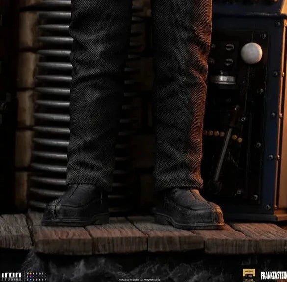 Iron Studios - Deluxe Arts Scale 1/10 - Universal Monsters - Frankenstein`s Monster Statue 24cm - flash vidéo