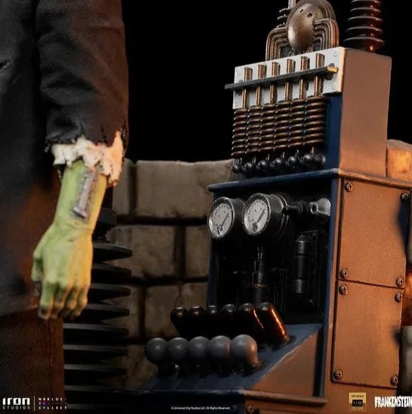 Iron Studios - Deluxe Arts Scale 1/10 - Universal Monsters - Frankenstein`s Monster Statue 24cm - flash vidéo