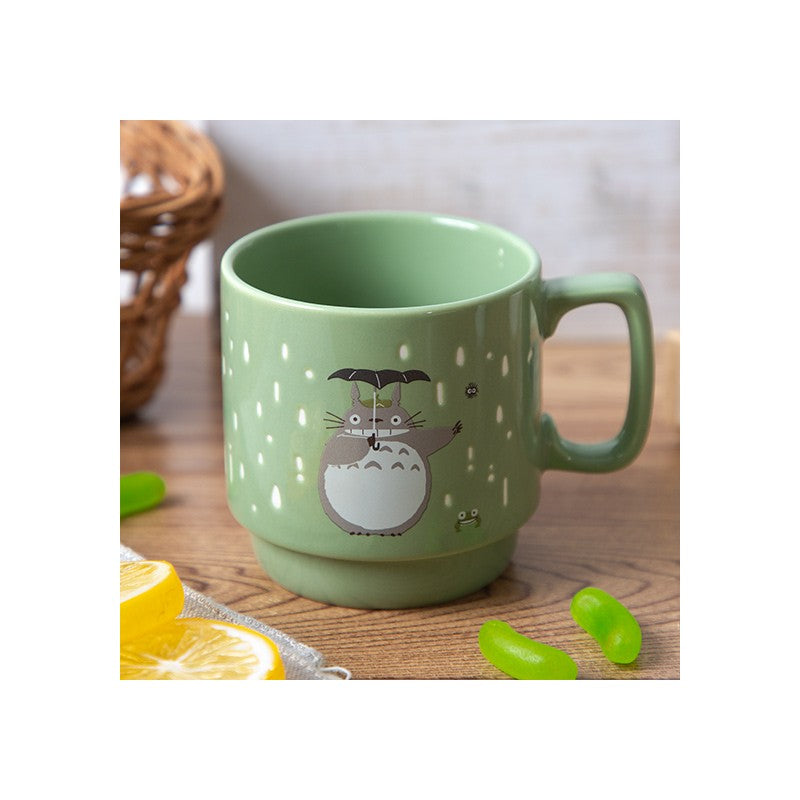 Ghibli - Mon Voisin Totoro - Mug en relief coloré "Totoro tenant un parapluie"