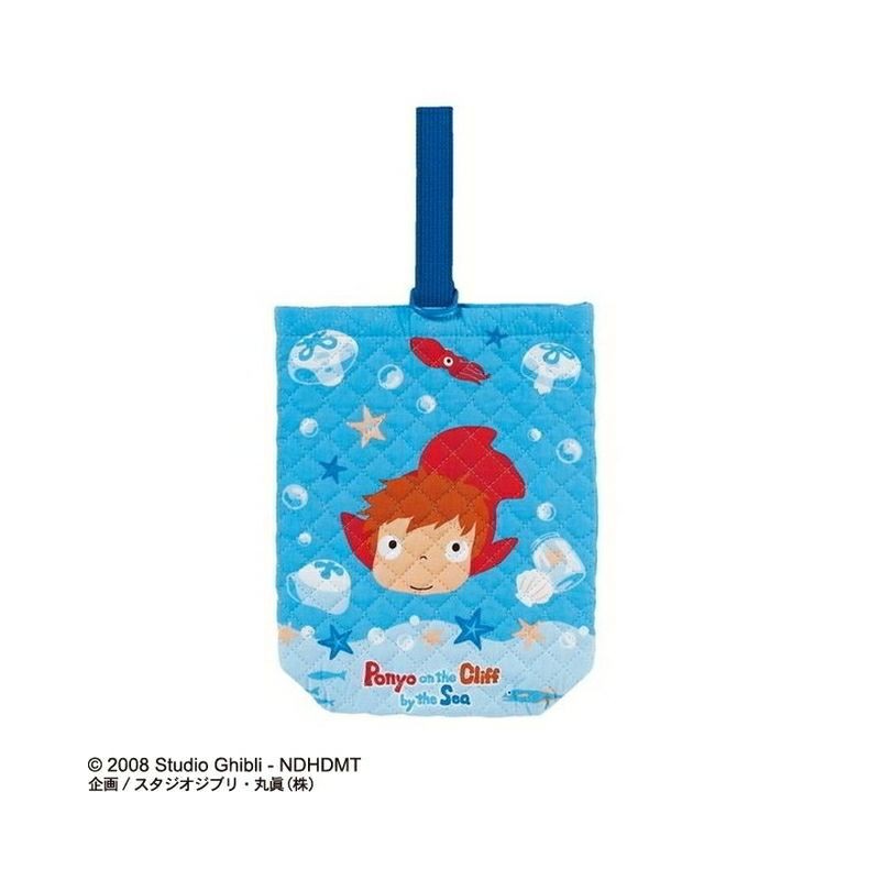POCHON PONYO DANS LA MER 29X22 - PONYO SUR LA FALAISE