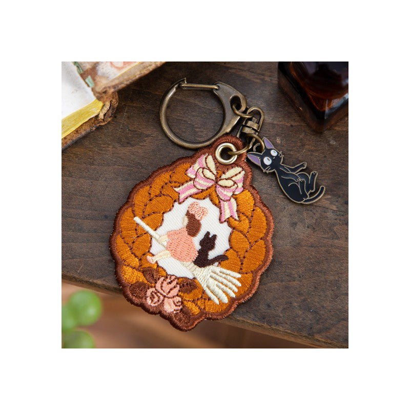 PORTE-CLÉS BRODERIE COURONNE DE PAIN - KIKI LA PETITE SORCIÈRE
