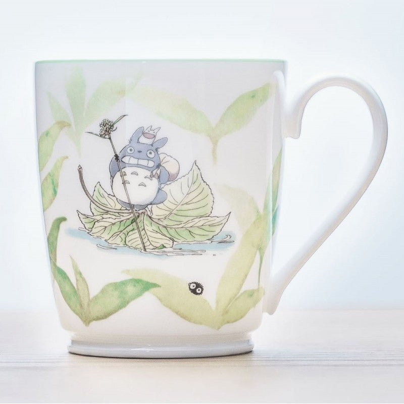 TASSE TOTORO SUR UNE FEUILLE - MON VOISIN TOTORO