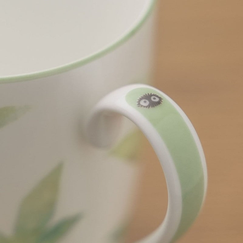 TASSE TOTORO SUR UNE FEUILLE - MON VOISIN TOTORO