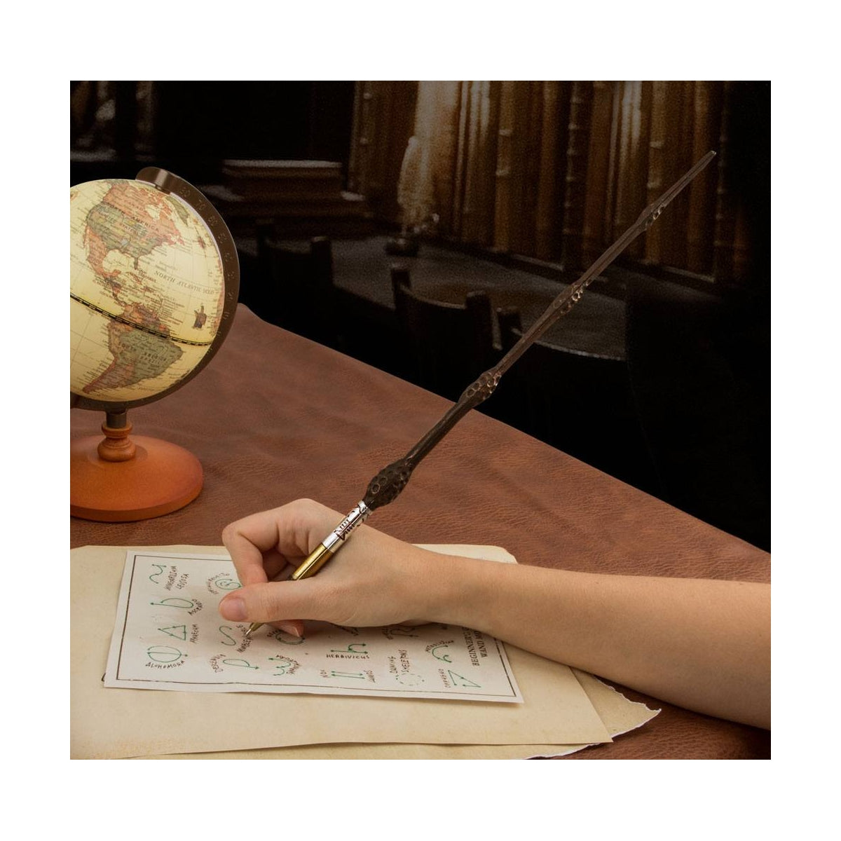 Harry Potter - Stylo-bille Baguette magique d'Albus Dumbledore - flash vidéo