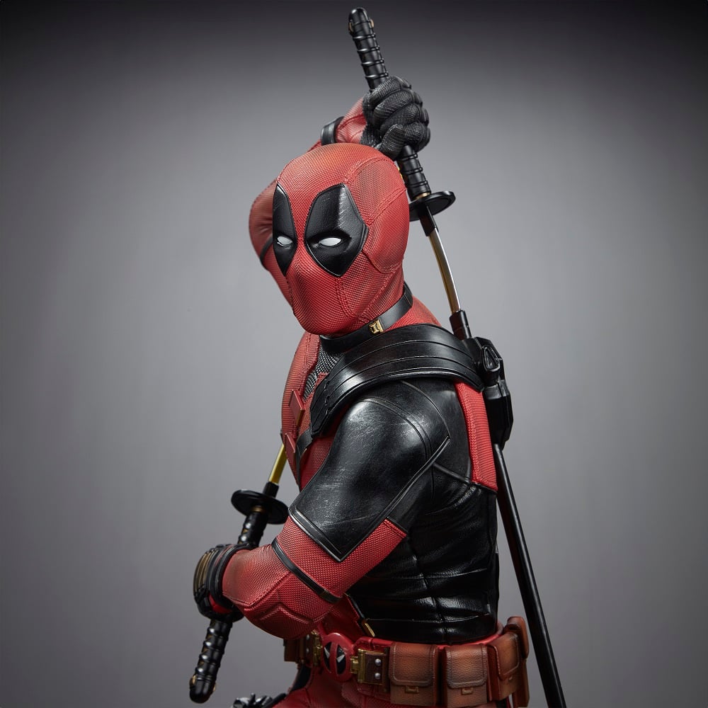 Iron Studios - Legacy Replica 1/4 - Marvel - Deadpool et Wolverine - Deadpool Statue 58cm - flash vidéo