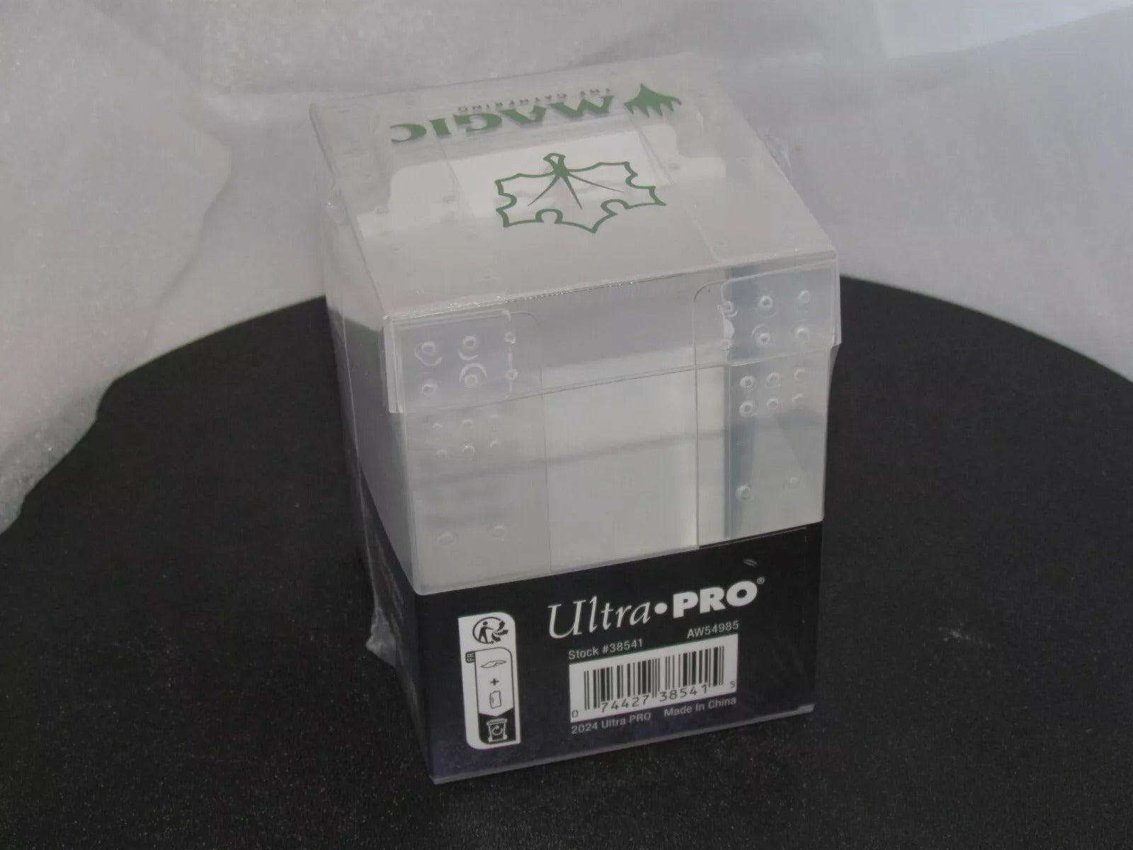 Ultra Pro - Magic: The Gathering - Bloomburrow - Deck Box avec séparateurs - flash vidéo