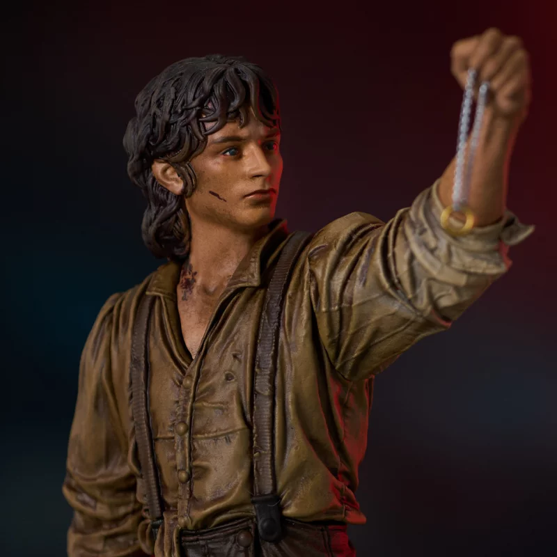Diamond Select Toys - The Lord of the Rings Gallery - Frodon Deluxe Statue 20cm - flash vidéo
