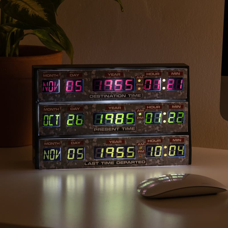Retour vers le futur - Lampe de bureau / Applique murale 3D Console de la machine à remonter le temps de la DeLorean - flash vidéo
