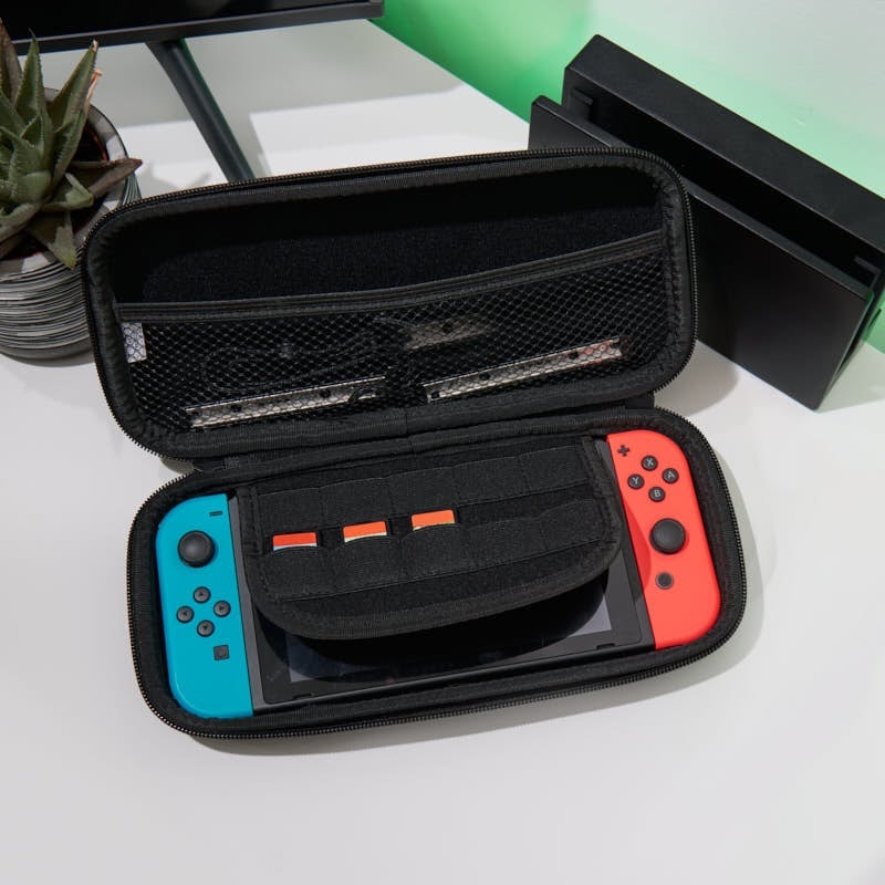 Numskull - Wicked - Housse de transport "Wizard" compatible Nintendo Switch, Switch lite et Switch OLED - flash vidéo