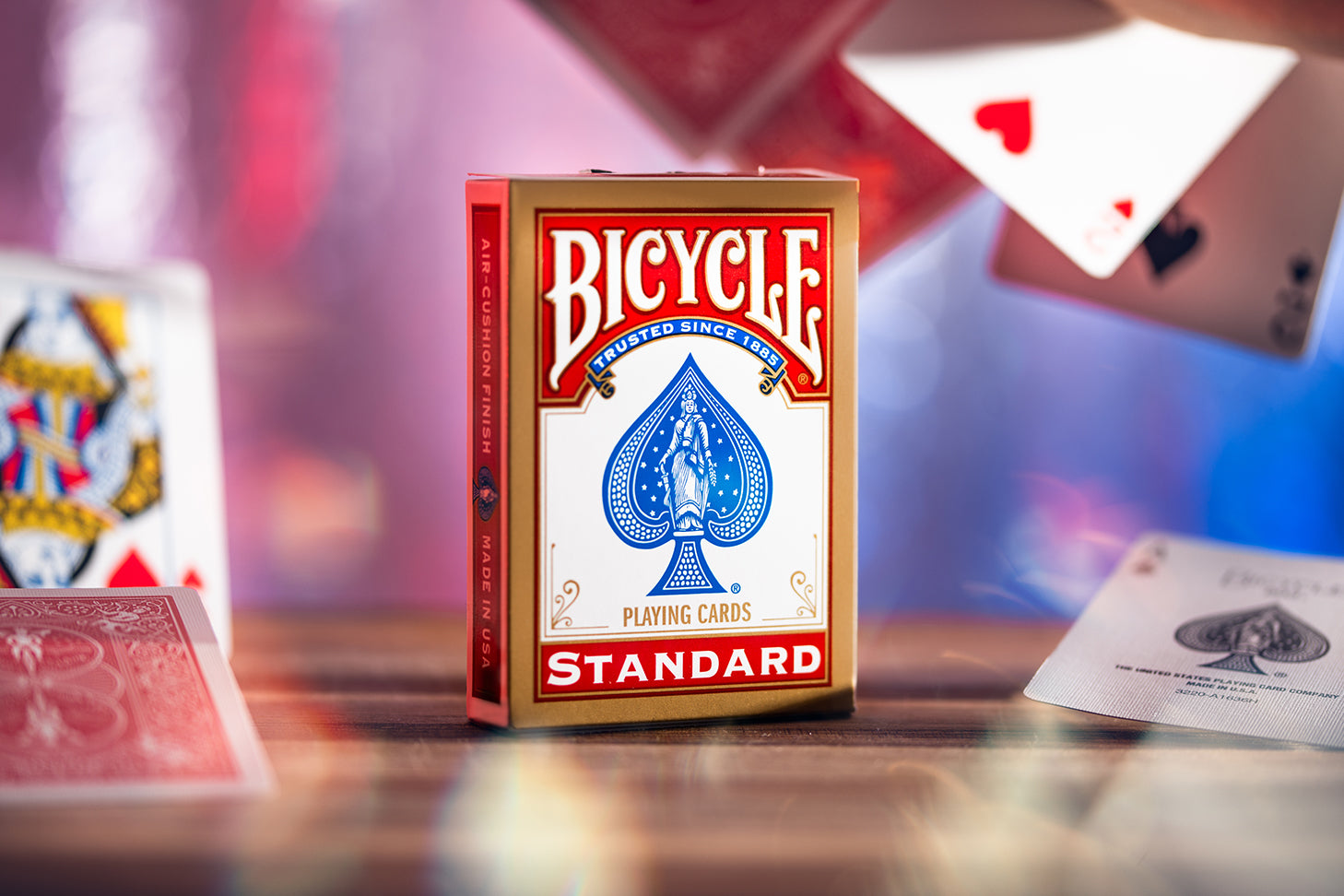 Bicycle - Carte de jeu Standard 56 pièce(s) Rider Back 808 Gold - flash vidéo