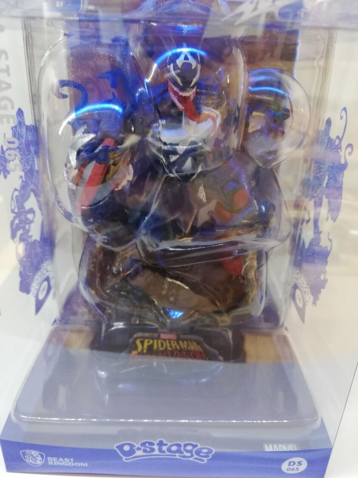 Marvel - Diorama-65 Maximum Venom Capitaine America - flash vidéo