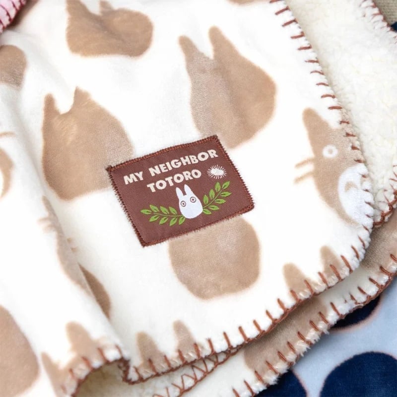 Mon Voisin Totoro - Couverture moirée Silhouette de Totoro 70x100 cm - flash vidéo