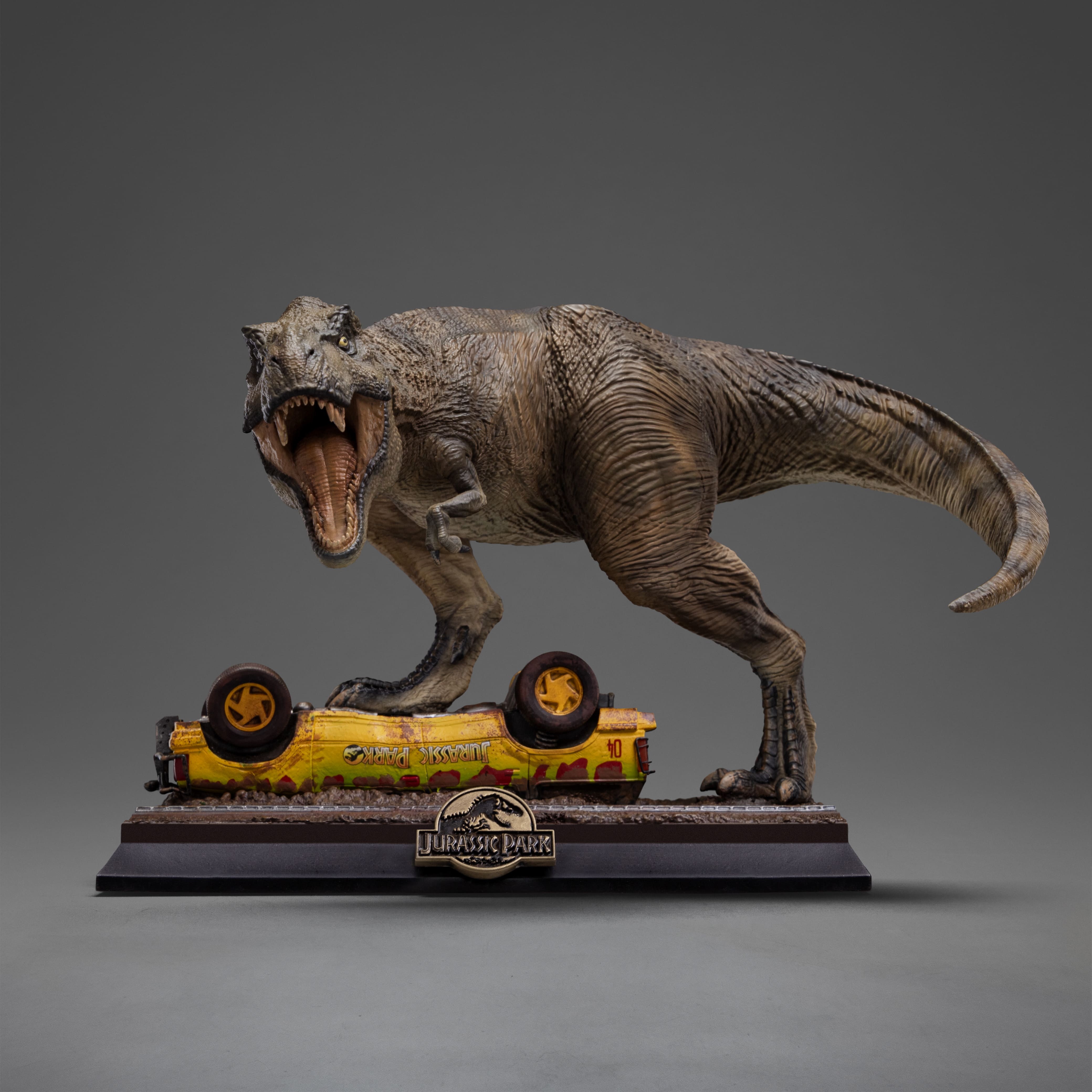 Iron Studios - MiniCo Icons - Jurassic Park - T-Rex Attack Statue 14.5cm - flash vidéo