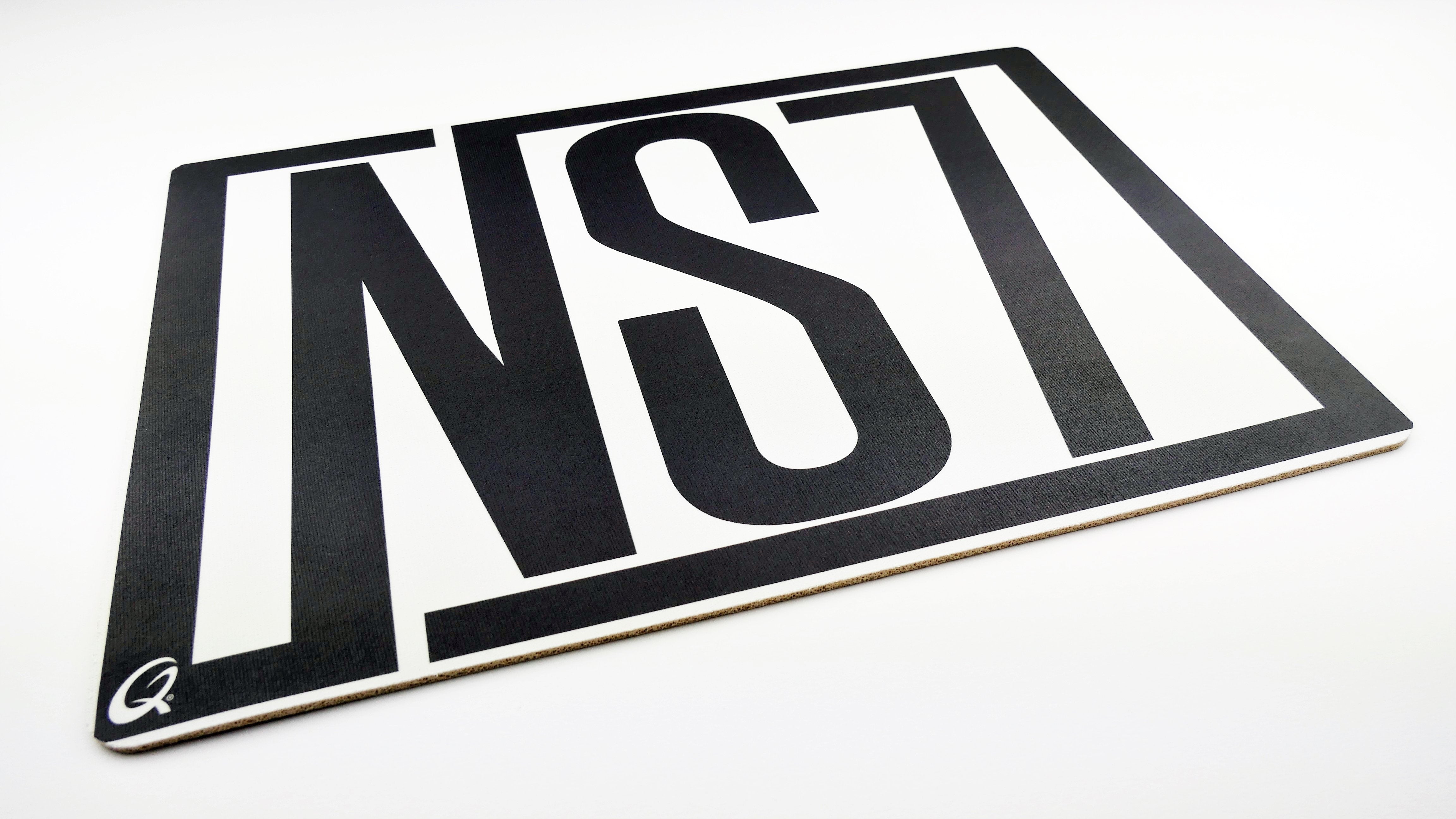 QPAD - Tapis de souris Gaming CT Collector NS7 - flash vidéo