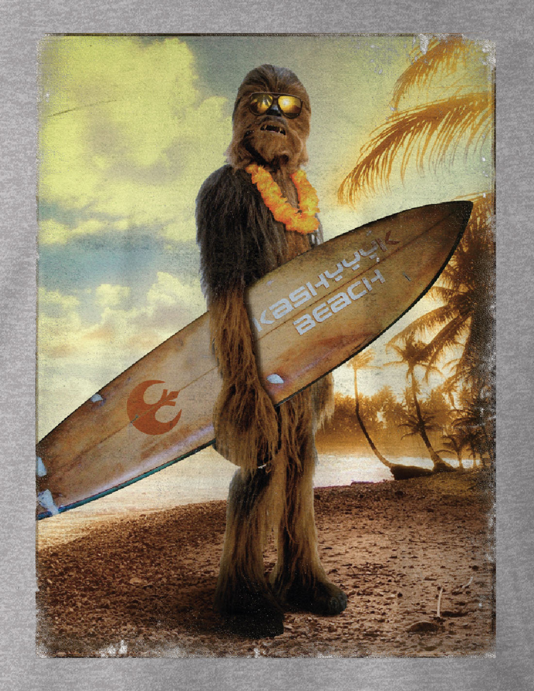 Star Wars - Chewie on the Beach Grey T-Shirt - S - flash vidéo