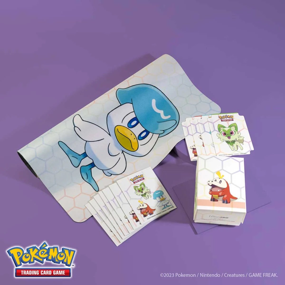 Ultra Pro - Pokémon JCC - Ensemble d'accessoires de vacances Paldea First Partner - flash vidéo