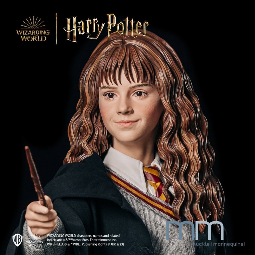 Harry Potter et la Chambre des secrets - Statue taille réelle Hermione Granger (Cape et Base incluse) - flash vidéo