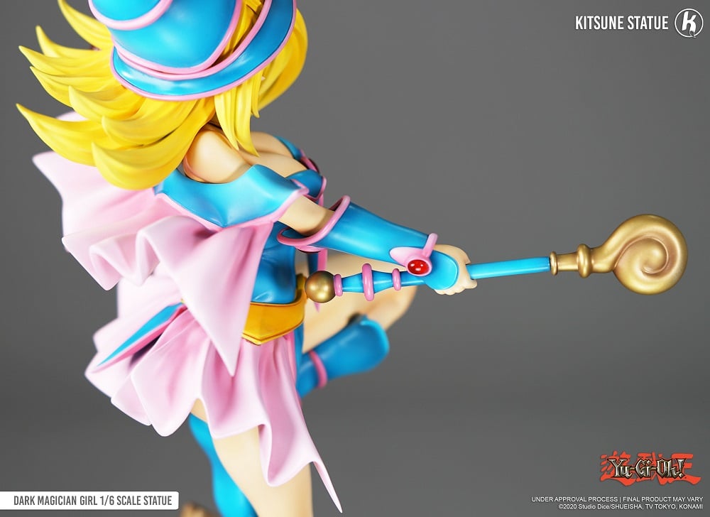 Legend Figure - Yu-Gi-Oh! - La Magicienne des Ténèbres 1/6 Statue 40cm - flash vidéo