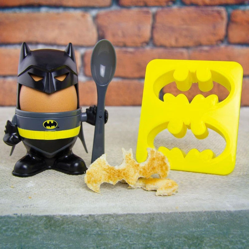 DC Comics - Batman Egg Cup and Toast Cutter V3 - flash vidéo